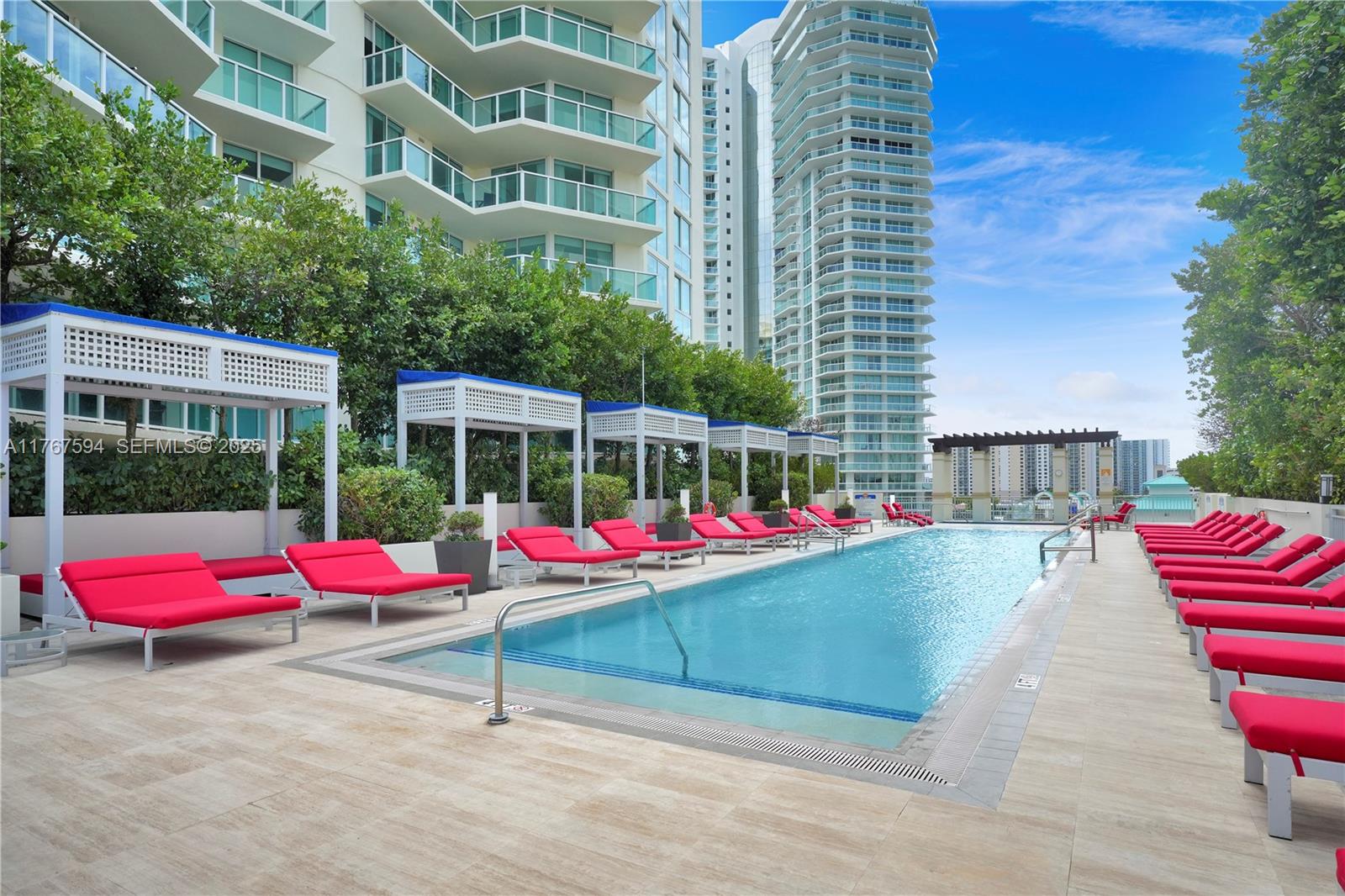 250 Sunny Isles Boulevard