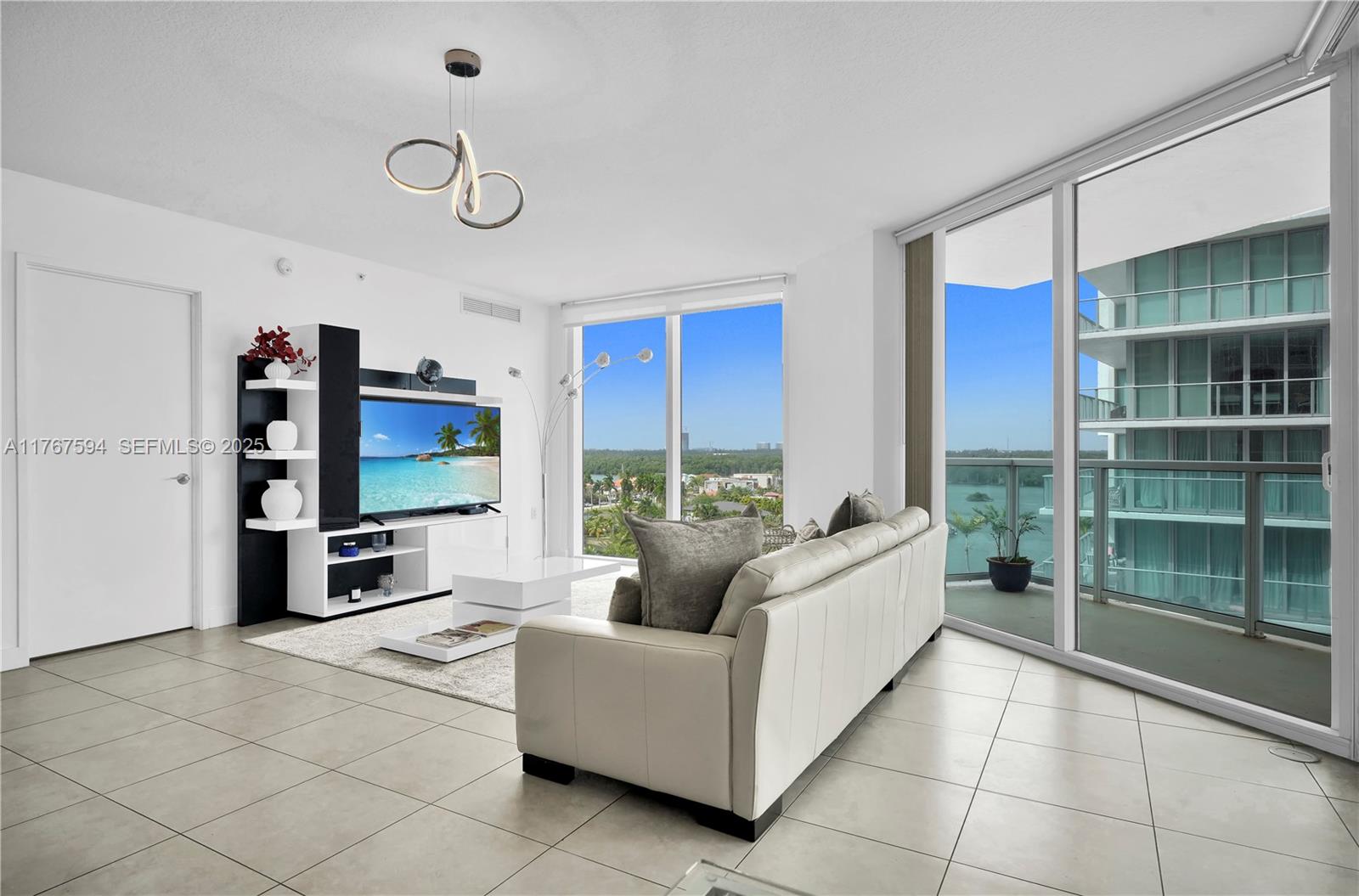 250 Sunny Isles Boulevard