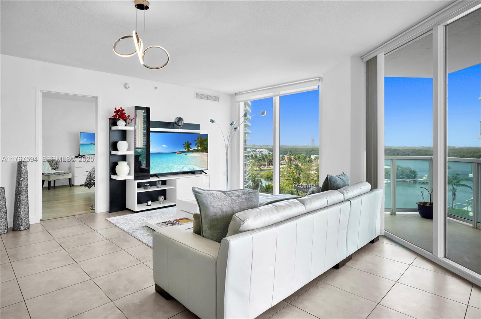 250 Sunny Isles Boulevard