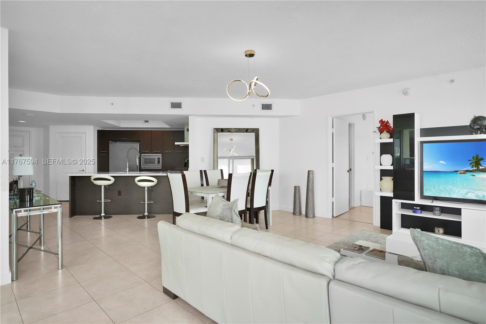 250 Sunny Isles Boulevard