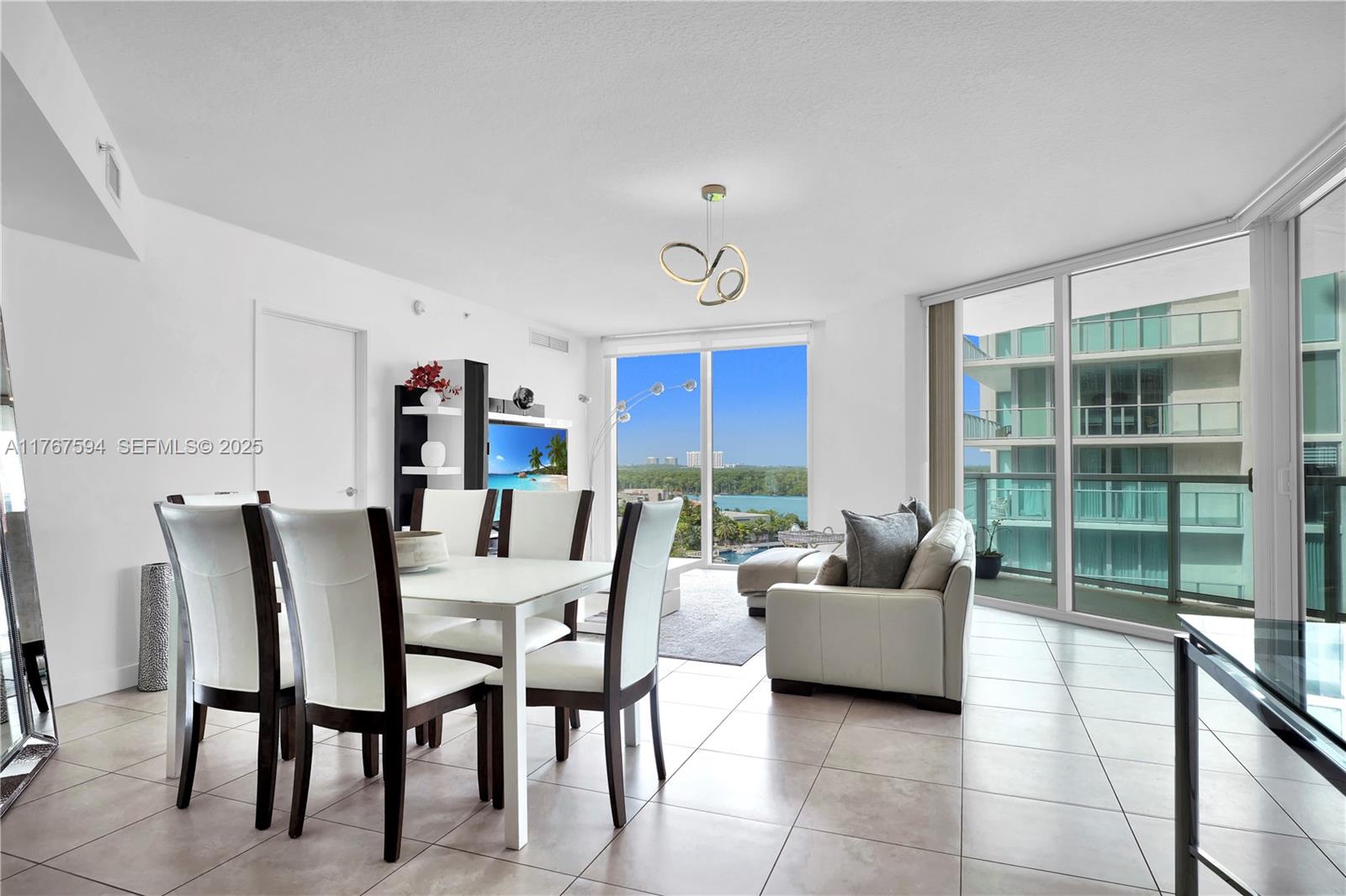 250 Sunny Isles Boulevard