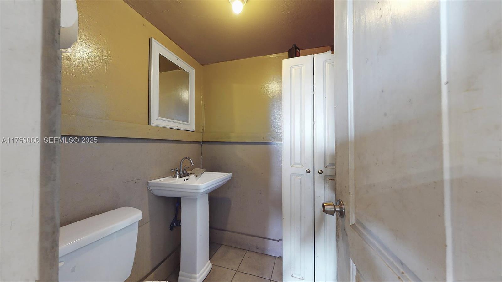 395 N Flagler Avenue