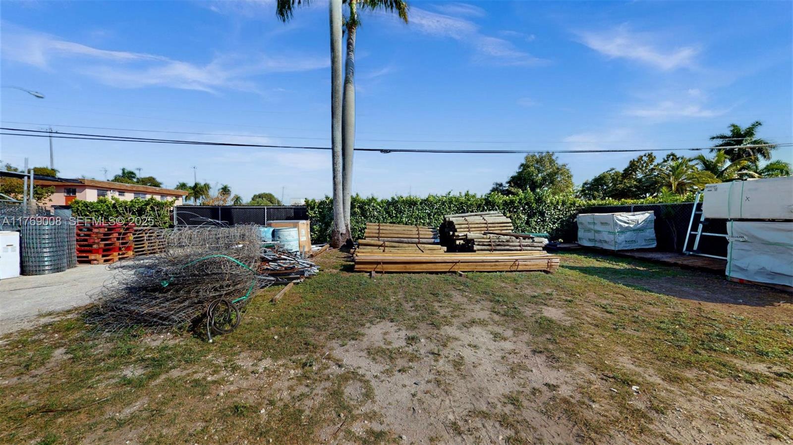 395 N Flagler Avenue