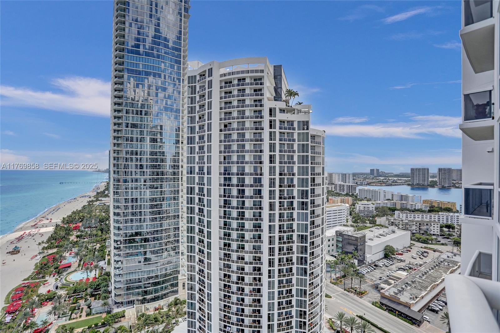 18101 Collins Avenue