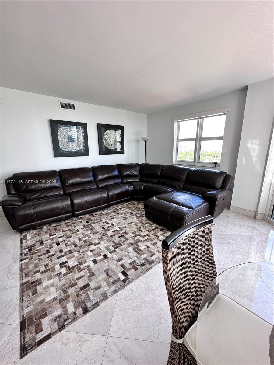 19900 E Country Club Drive