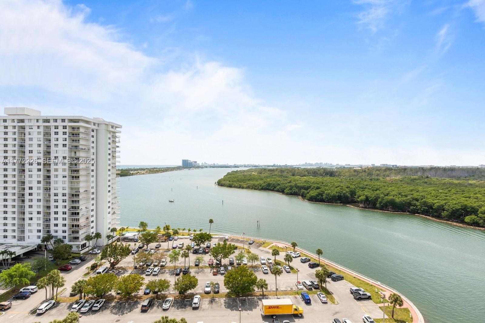 400 Kings Point Drive
