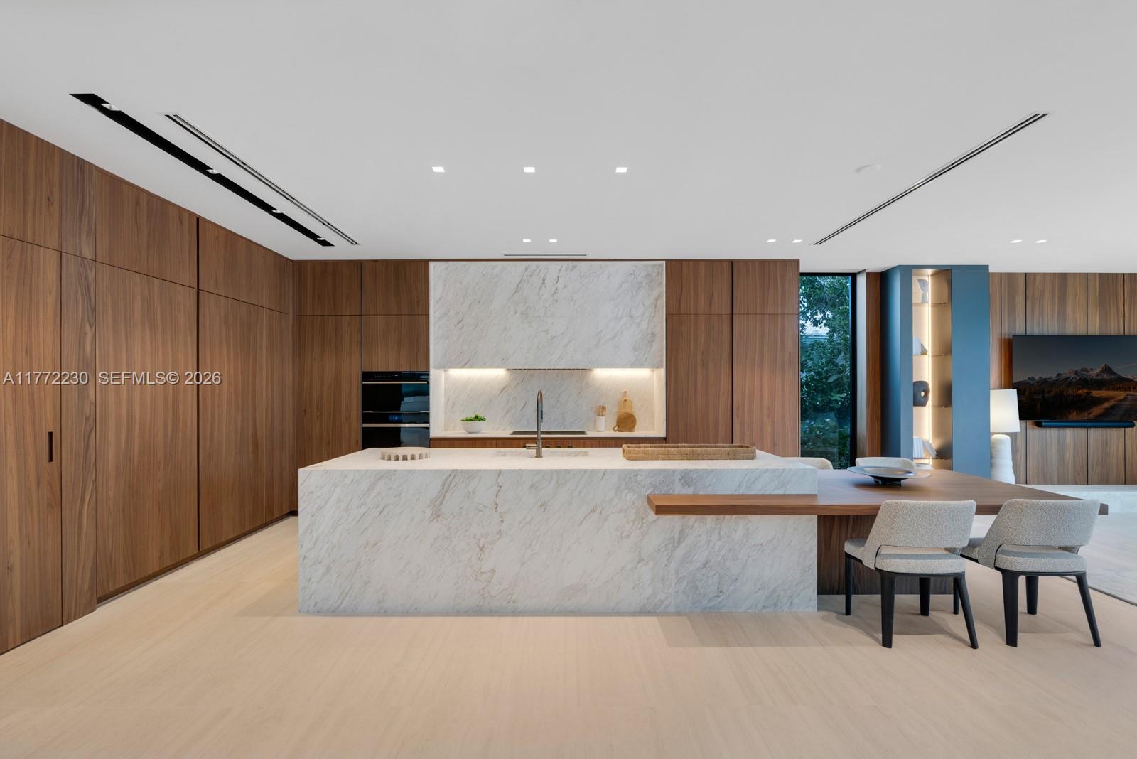5515 Pine Tree Drive