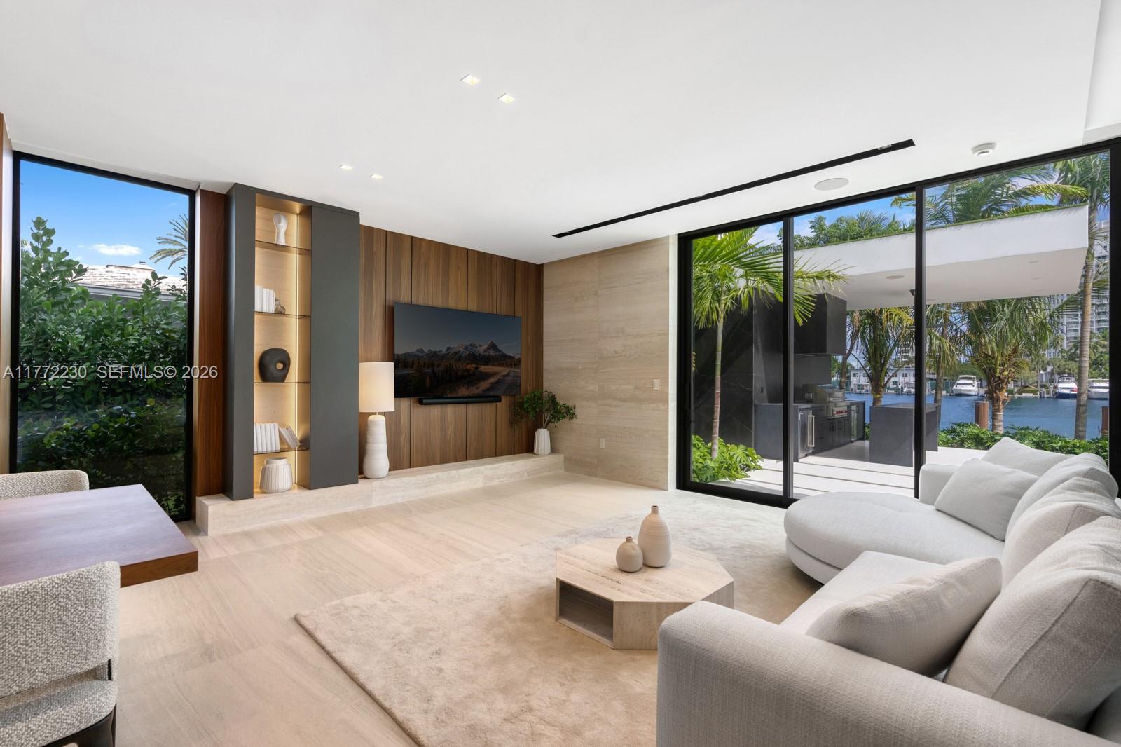 5515 Pine Tree Drive