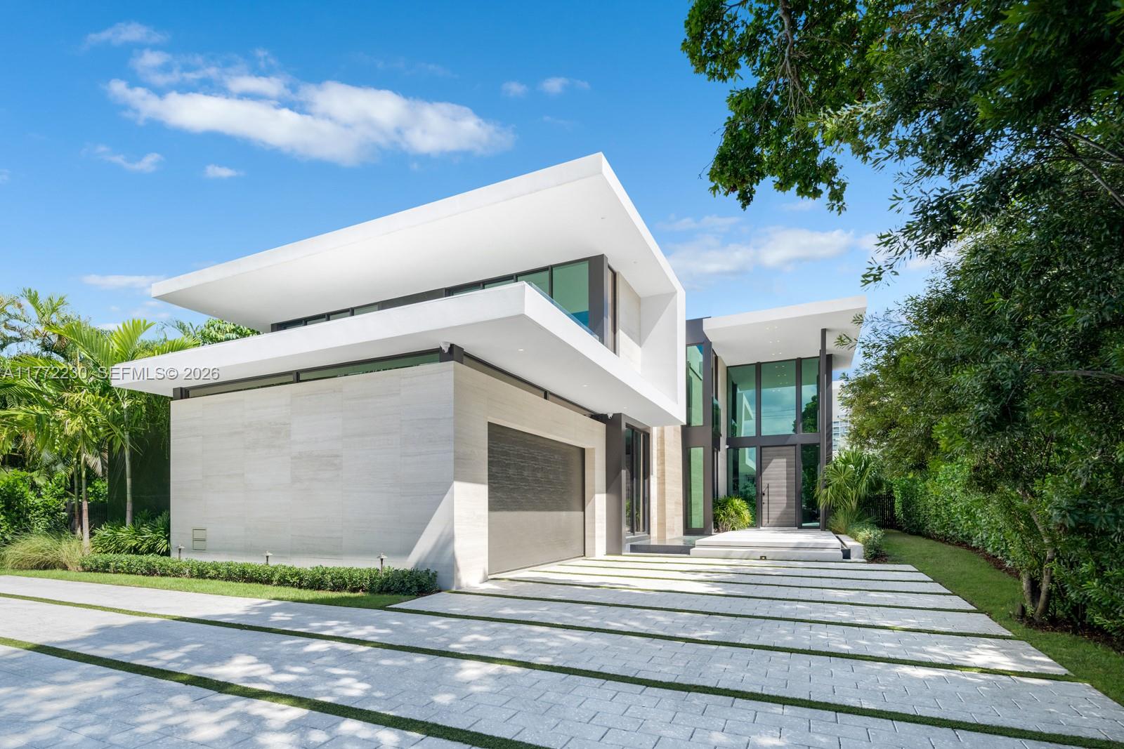 5515 Pine Tree Drive