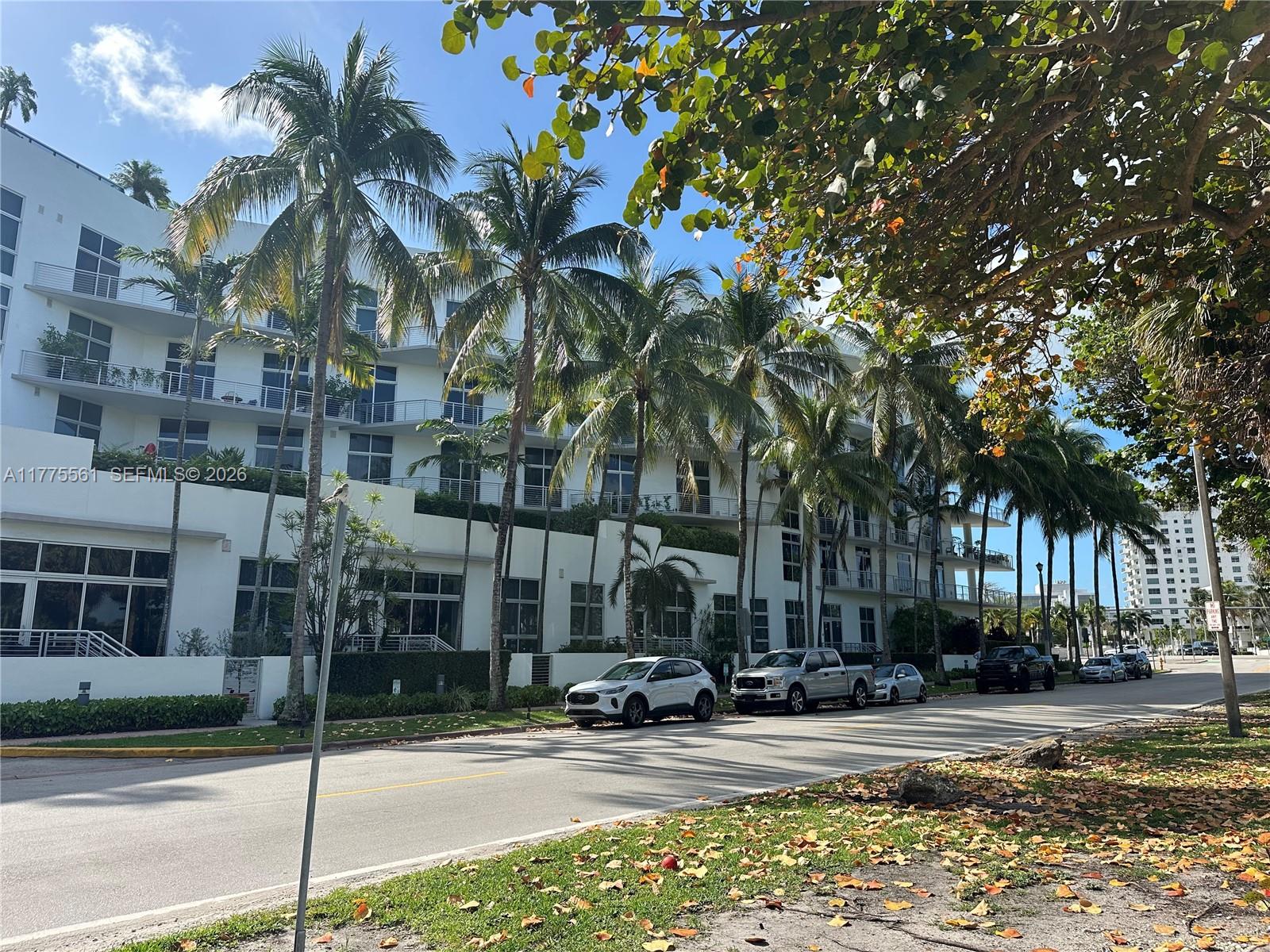 2001 Meridian Avenue