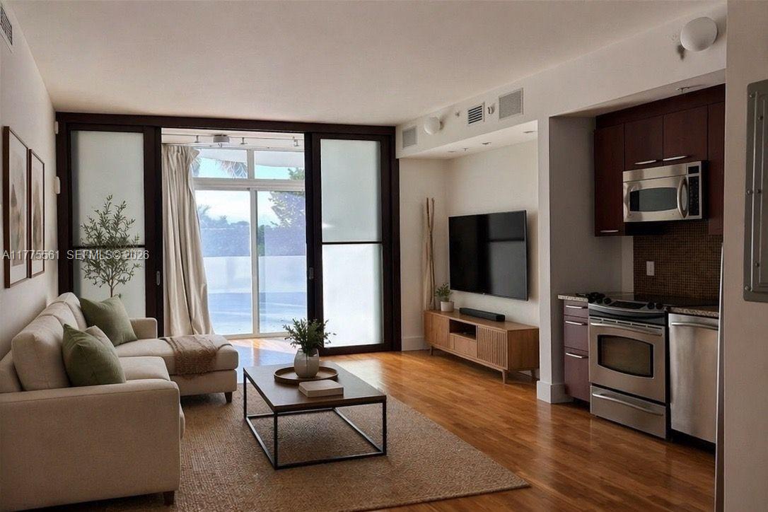 2001 Meridian Avenue