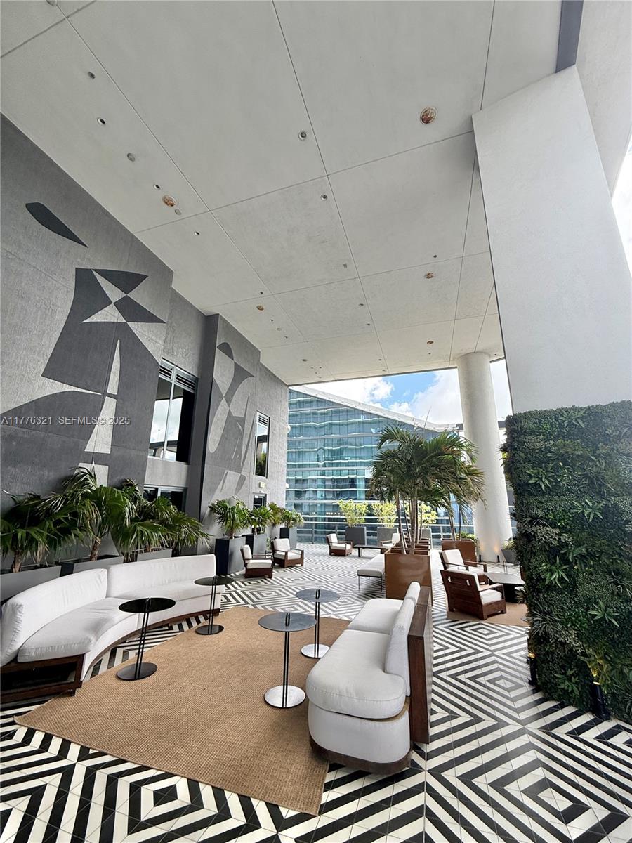801 S Miami Avenue