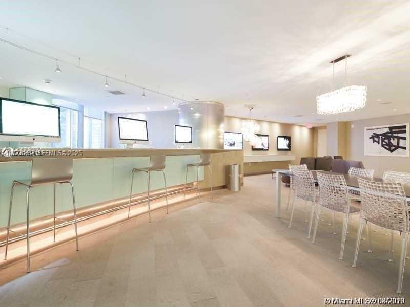 92 SW 3rd Street