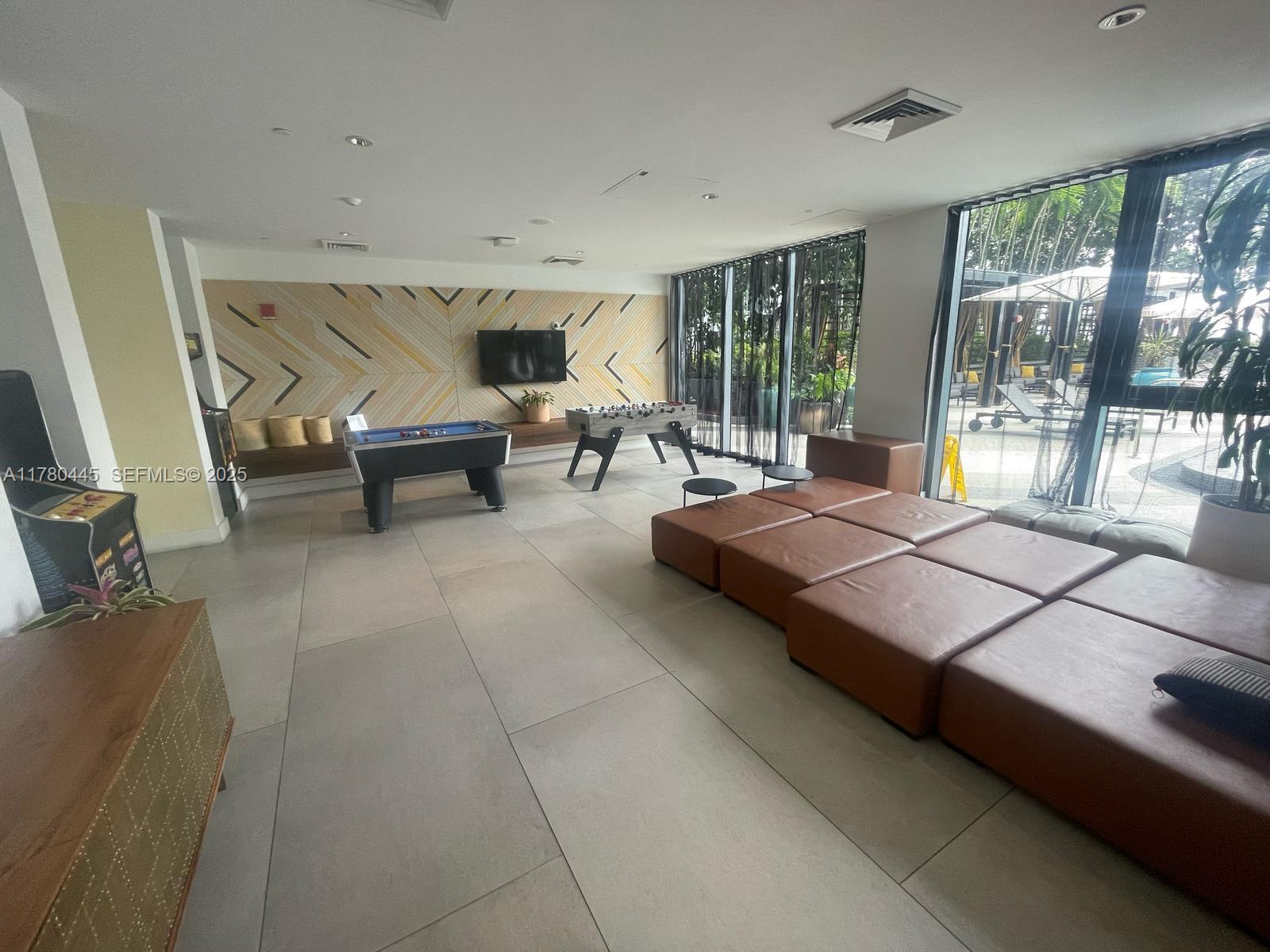 121 NE 34 Street