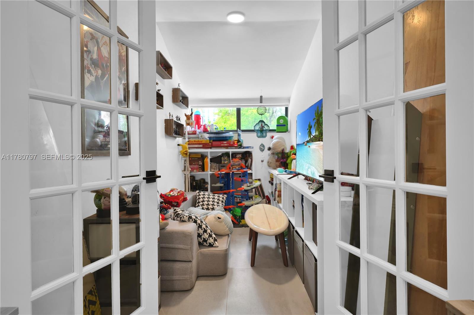311 Poinciana Drive