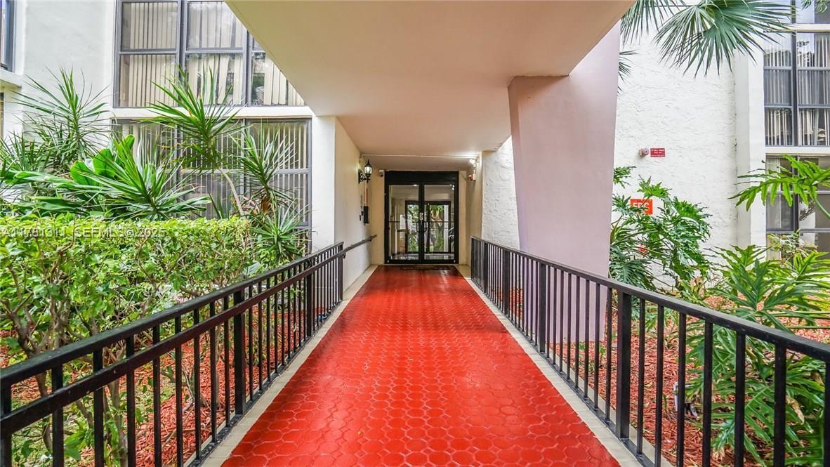 17011 N Bay Road