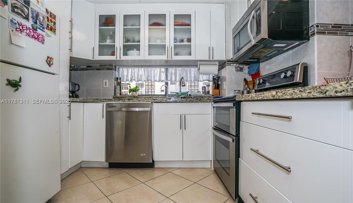 17011 N Bay Road