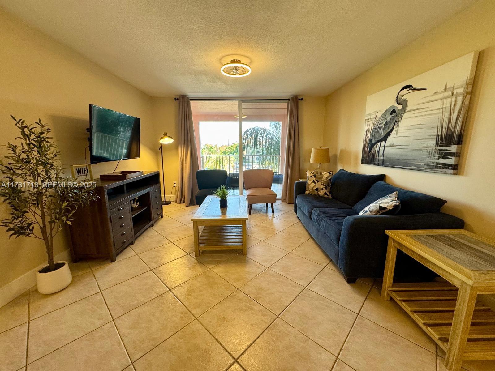 19501 E Country Club Drive