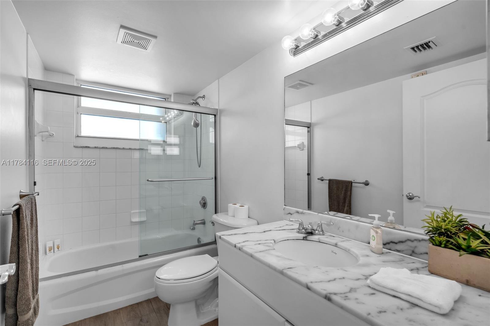 1200 Brickell Bay Drive