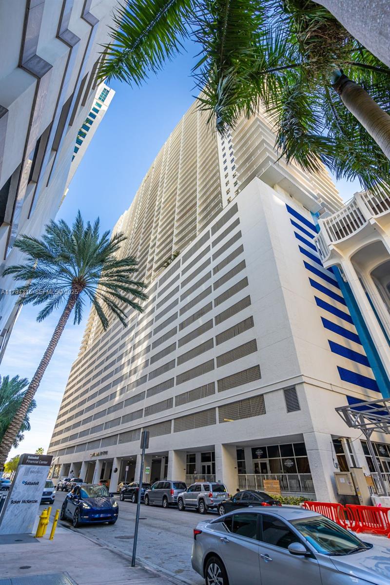 1200 Brickell Bay Drive