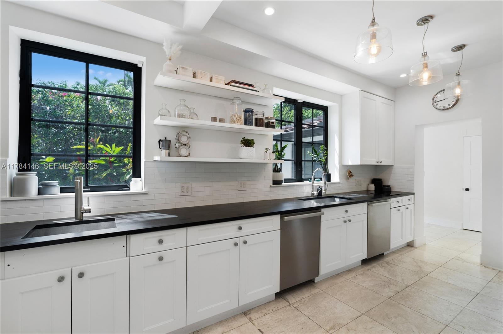 100 E Dilido Drive