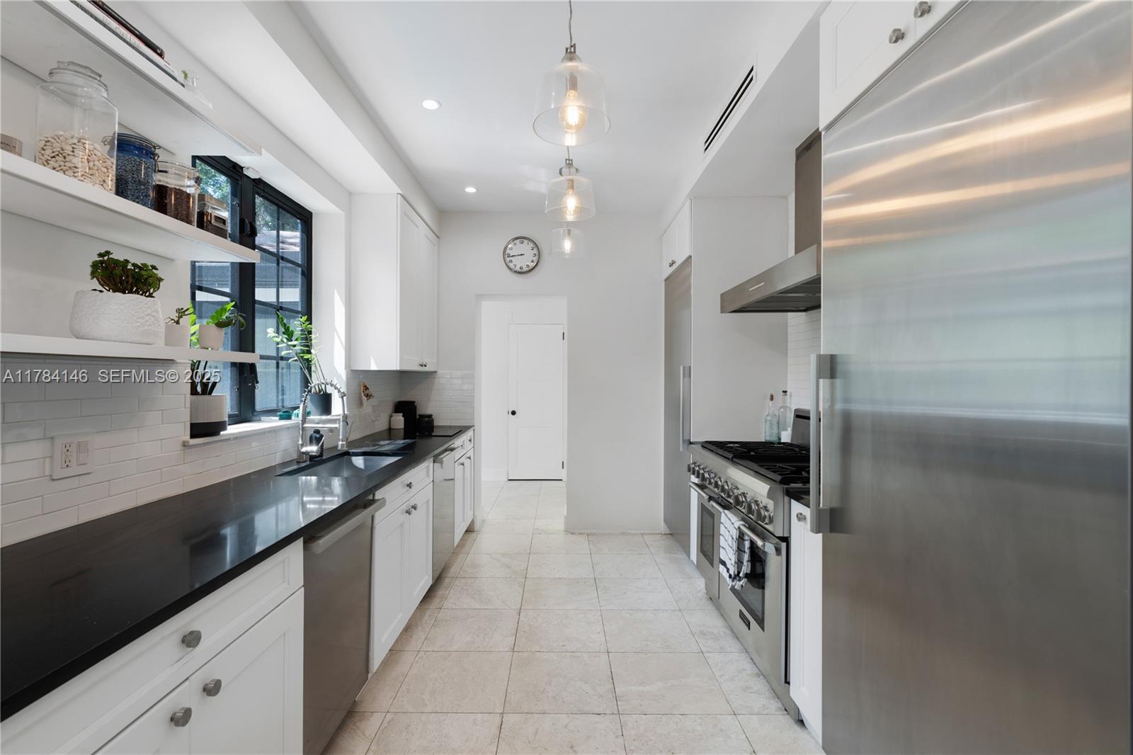 100 E Dilido Drive