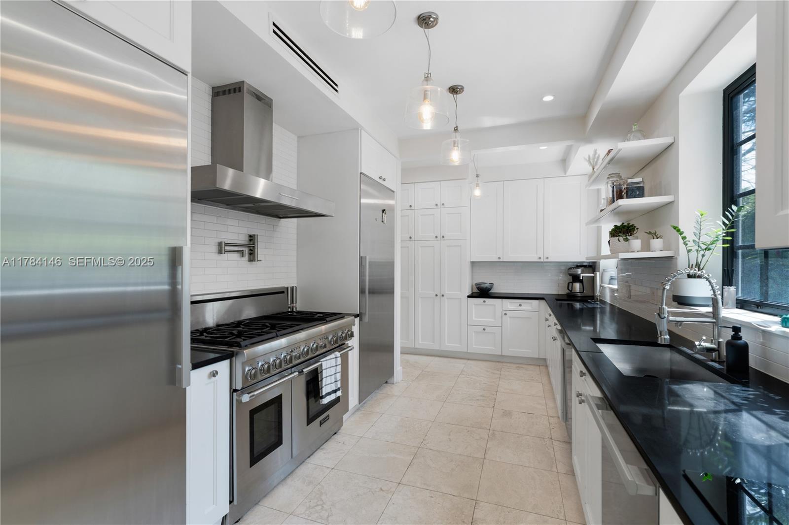 100 E Dilido Drive