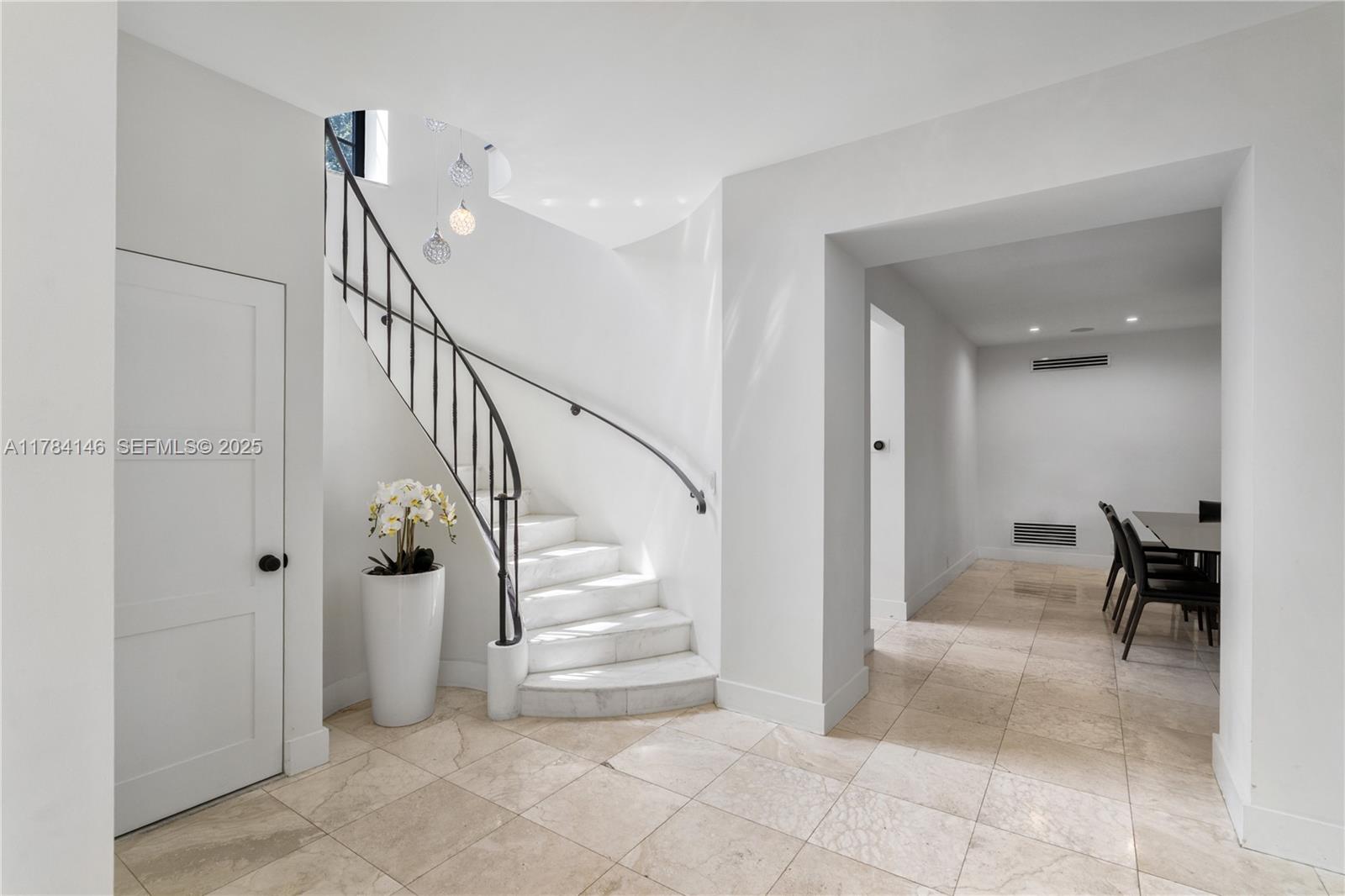 100 E Dilido Drive