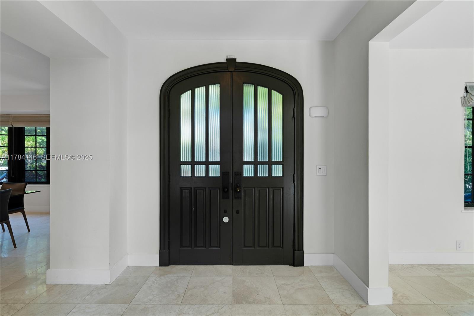 100 E Dilido Drive
