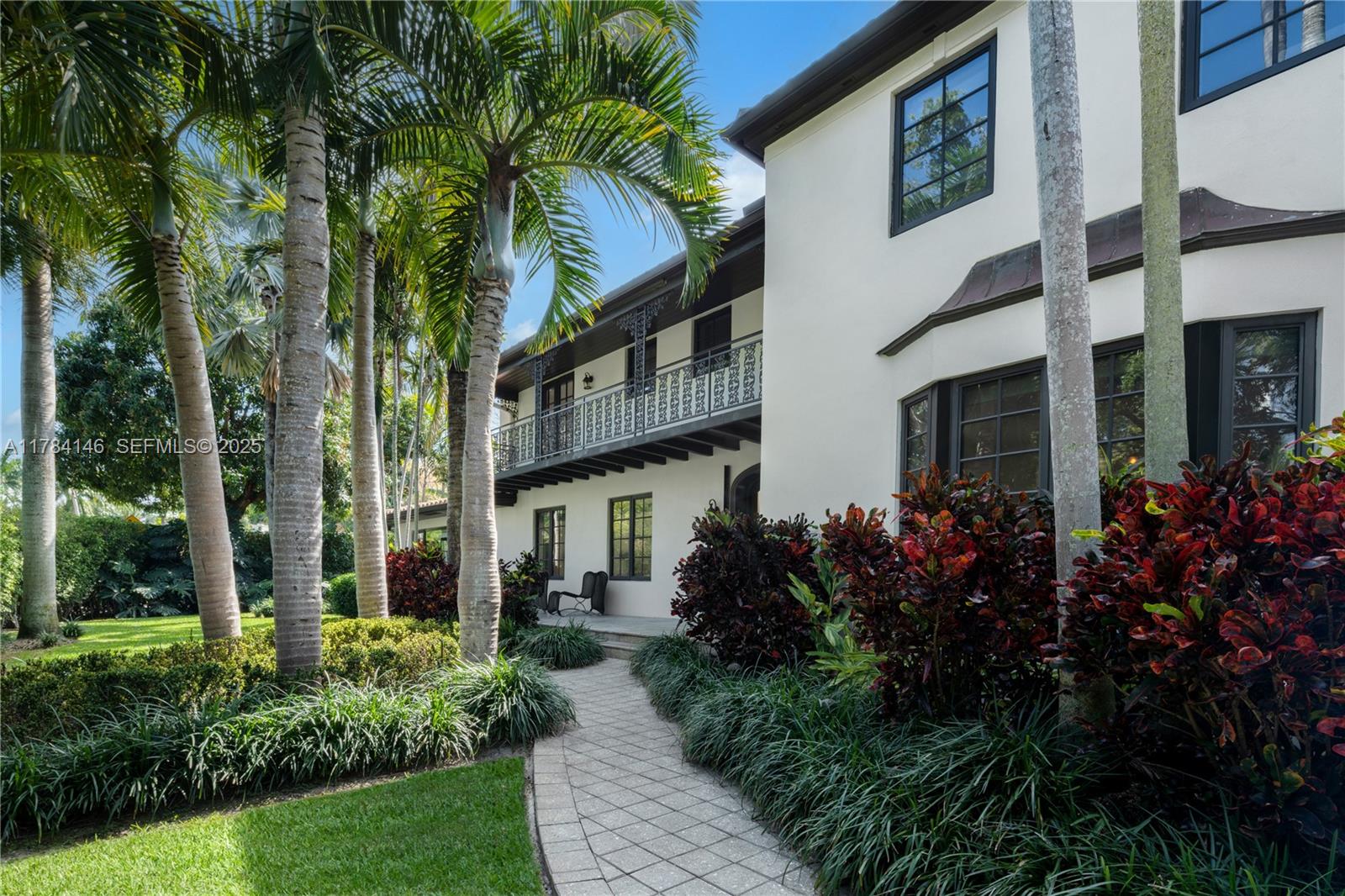 100 E Dilido Drive