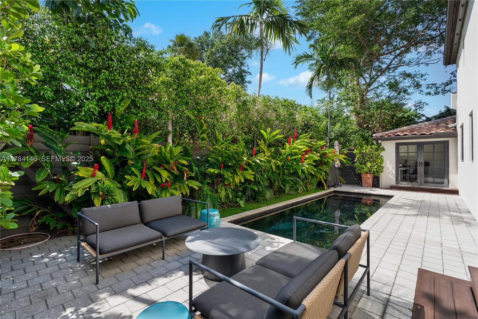 100 E Dilido Drive