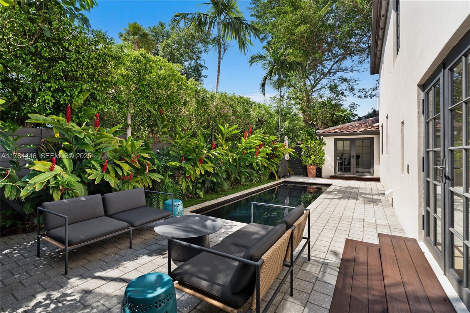 100 E Dilido Drive