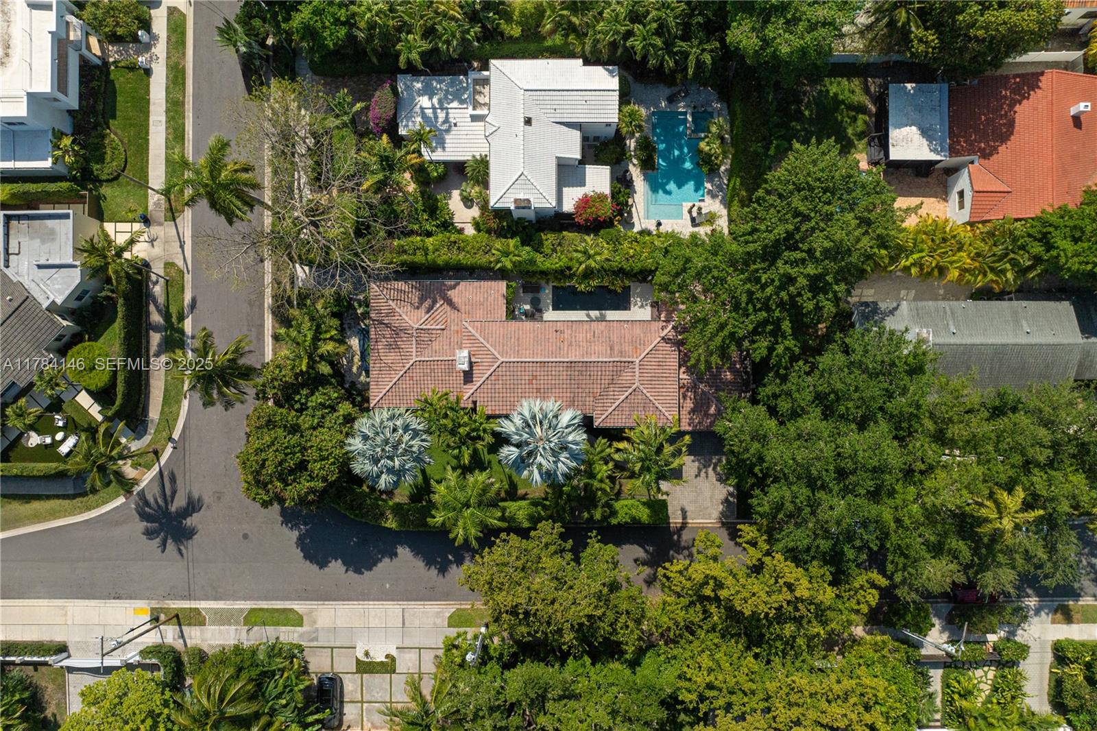 100 E Dilido Drive