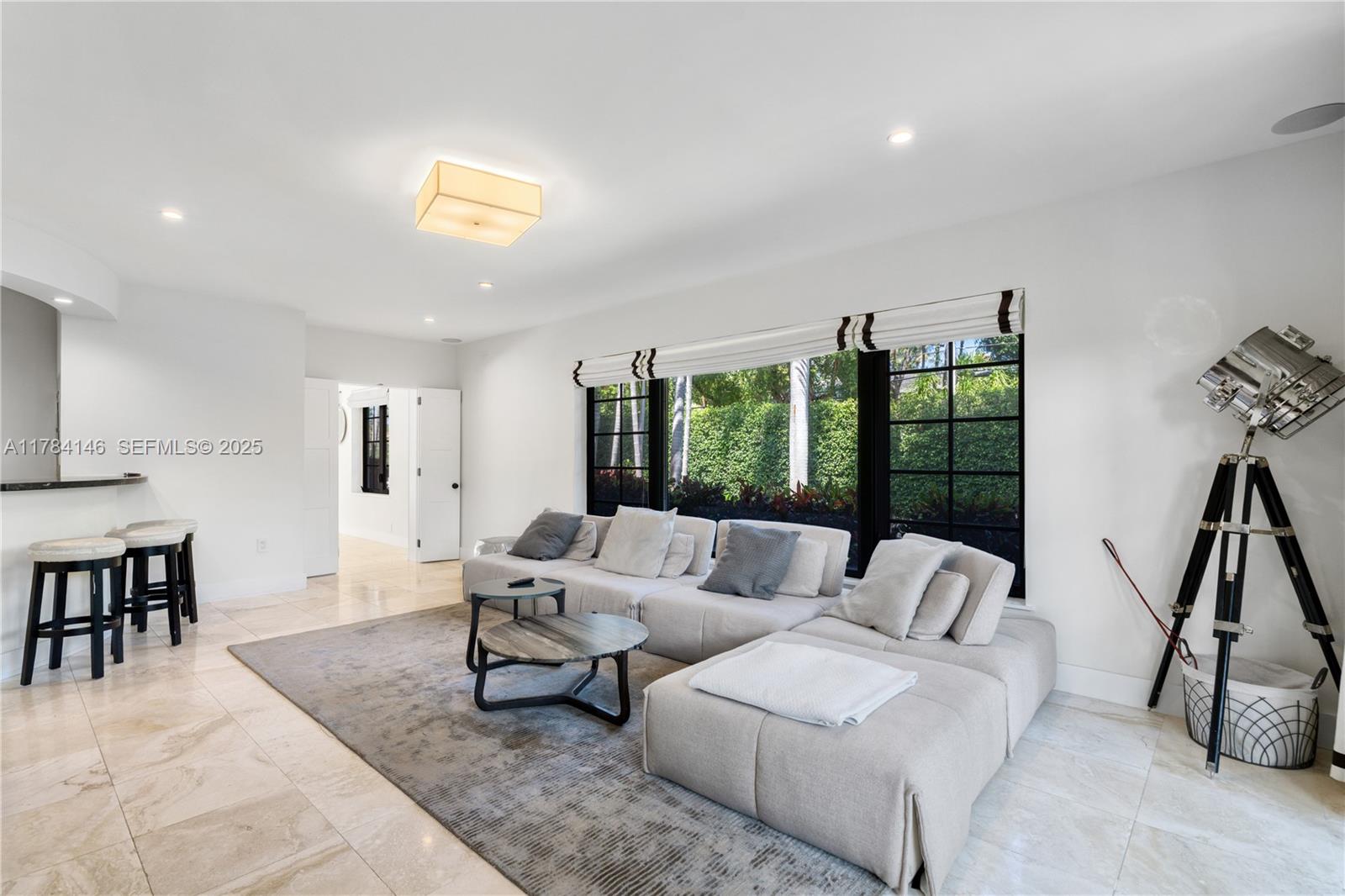 100 E Dilido Drive