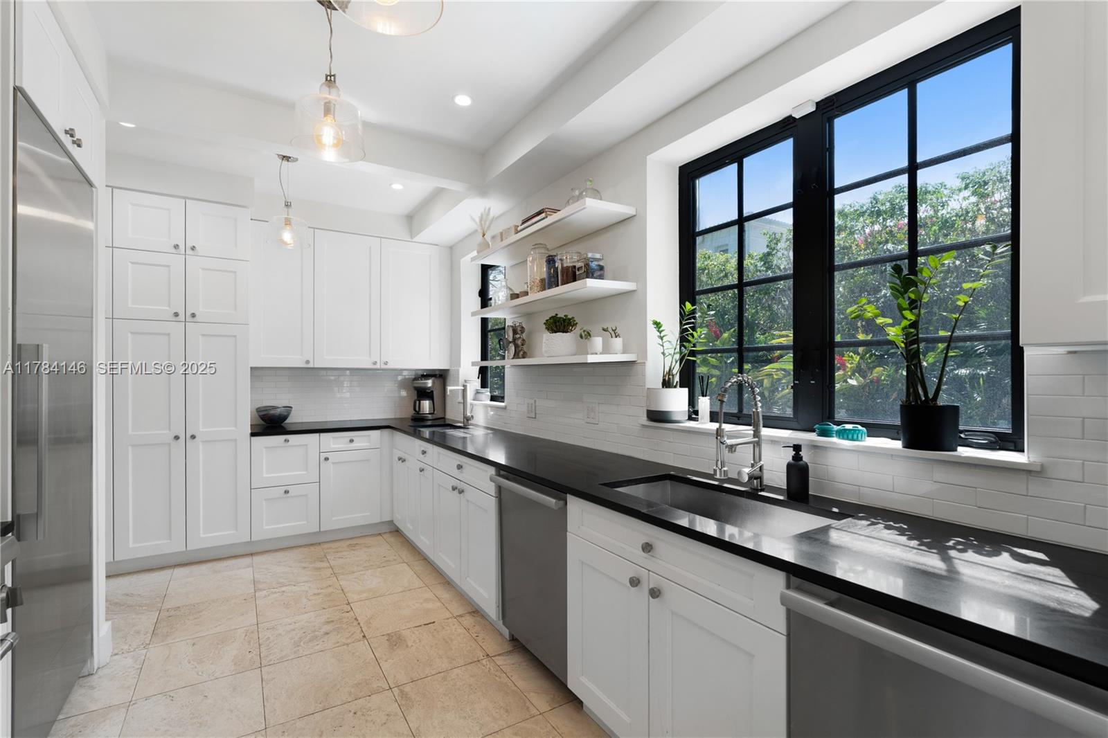 100 E Dilido Drive