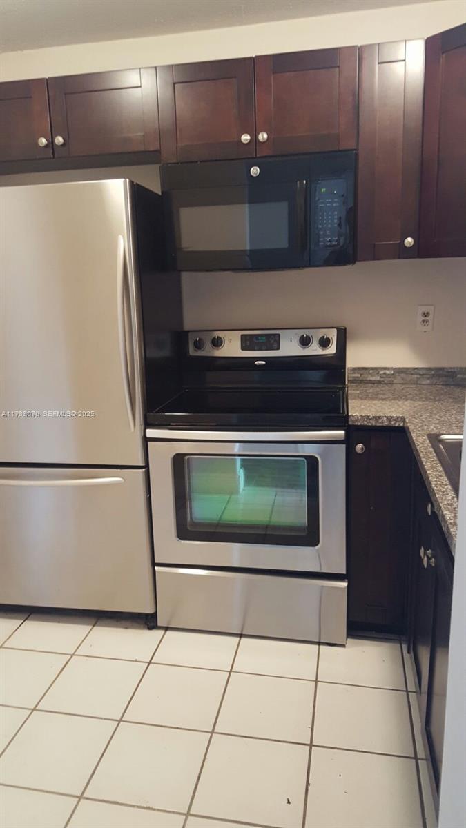 494 NW 165th St Road