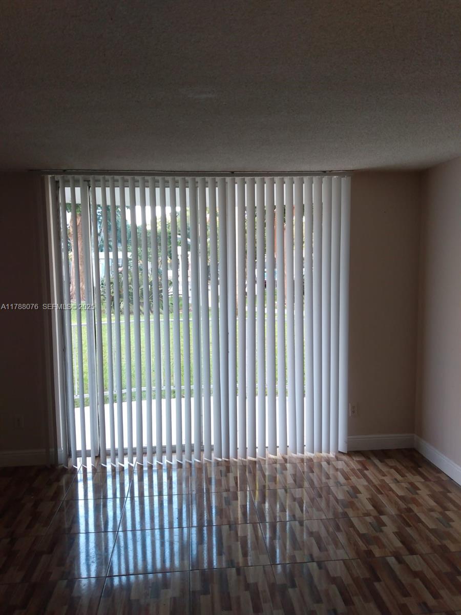 494 NW 165th St Road