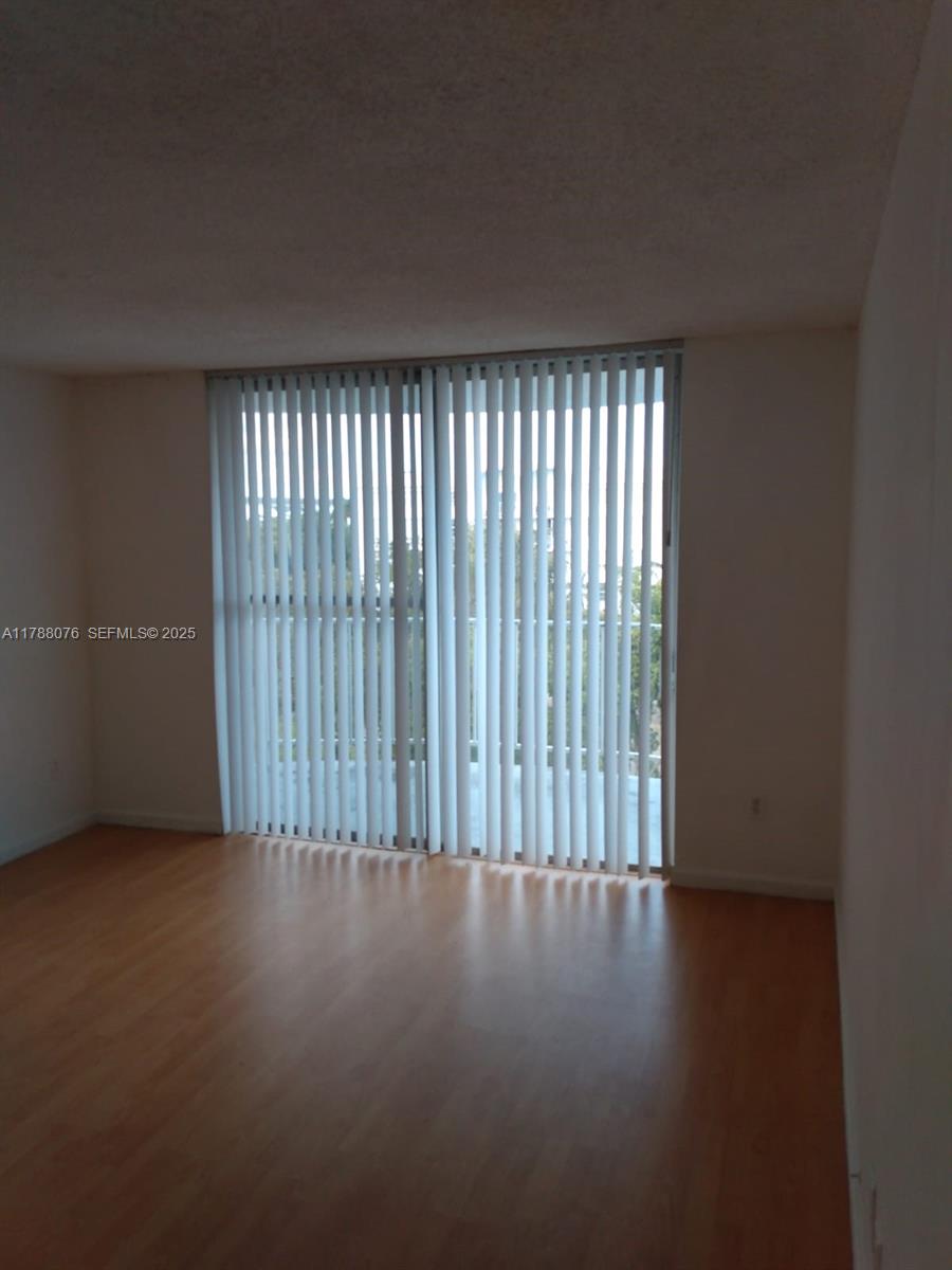 494 NW 165th St Road