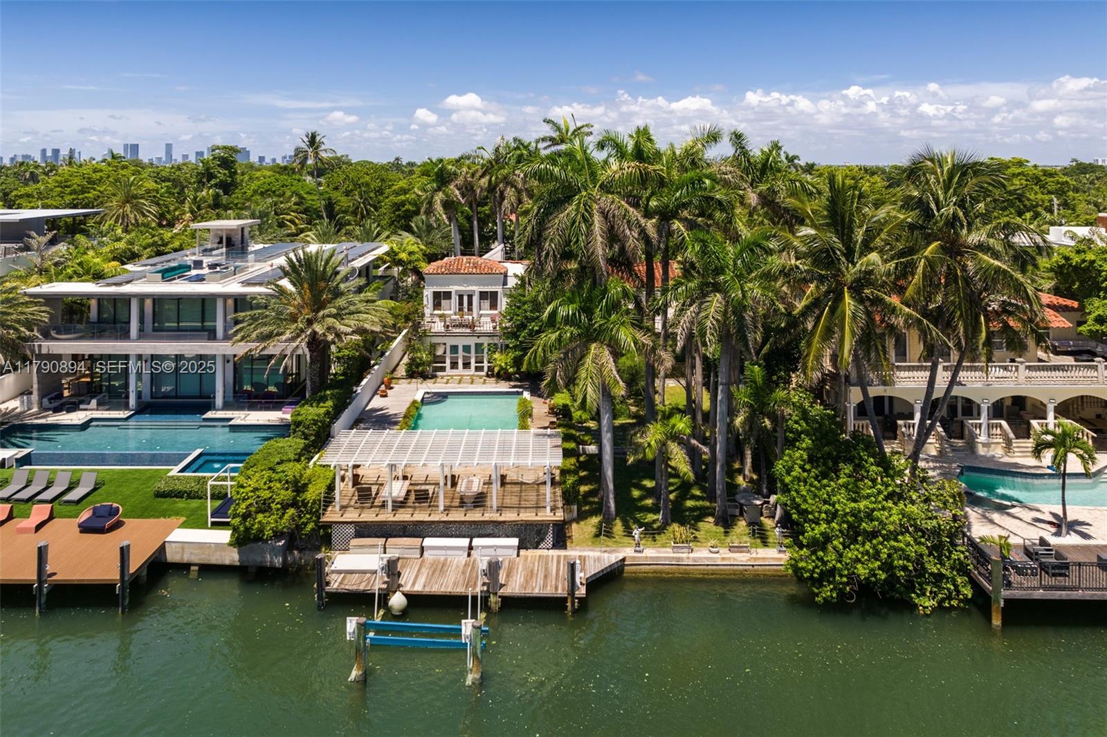 5215 Pine Tree Drive