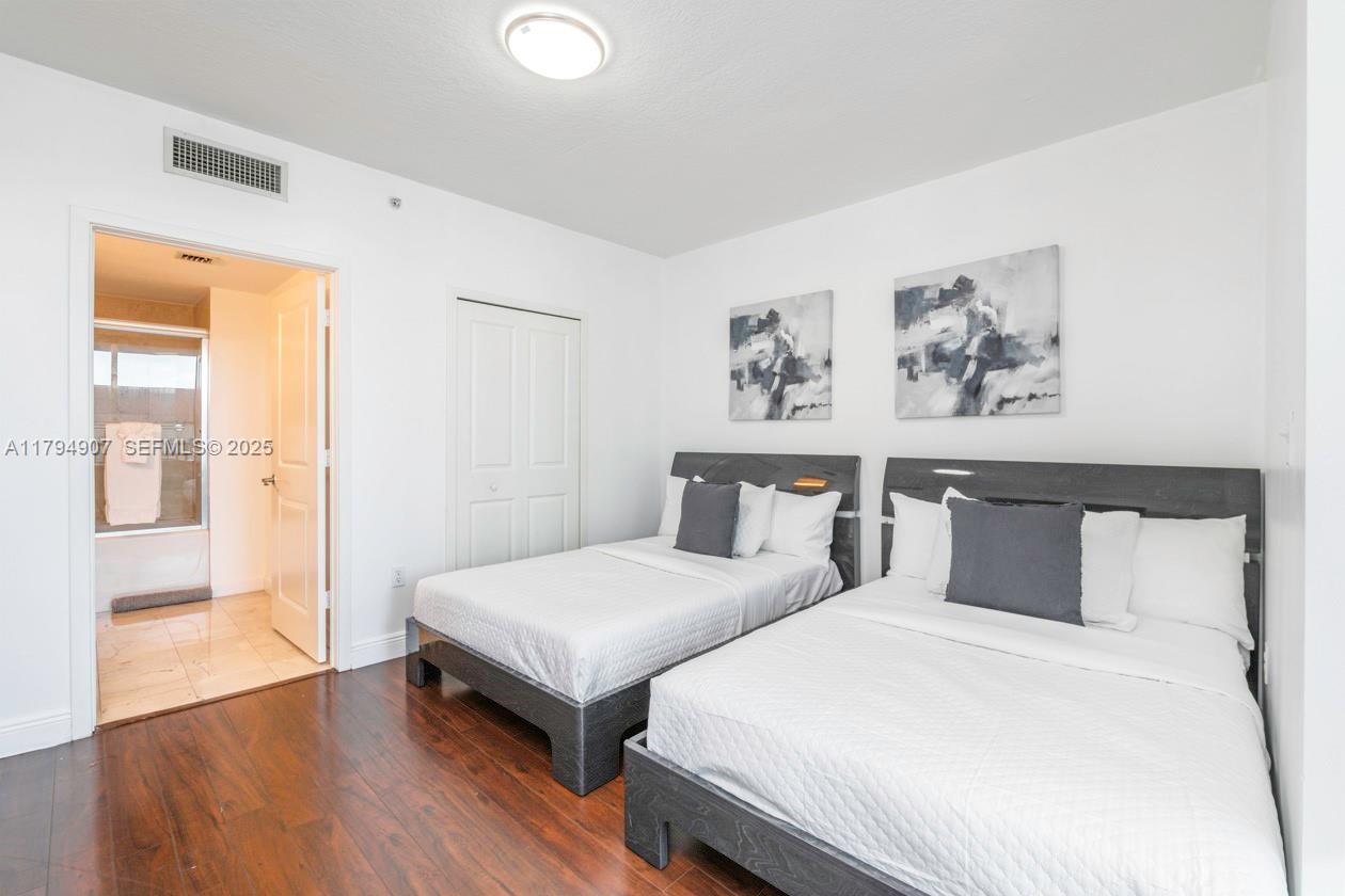 170 SE 14th Street