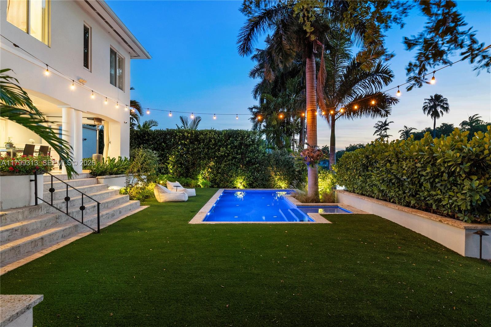 725 Vilabella Avenue