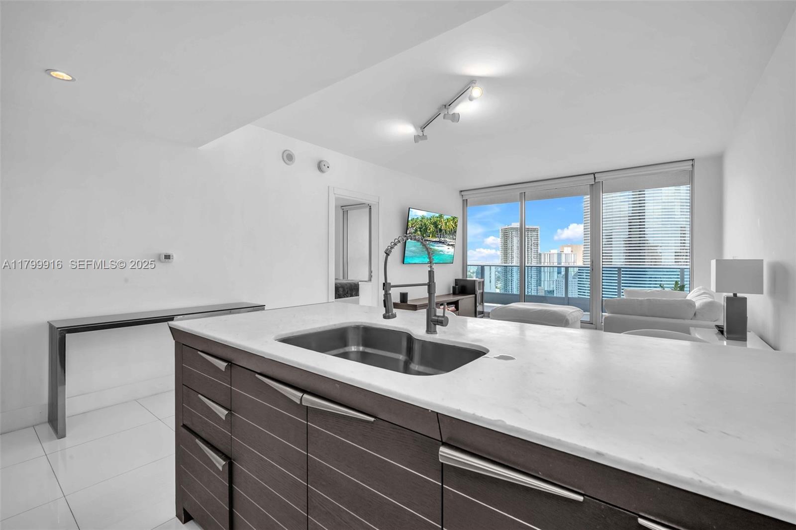 200 Biscayne Boulevard Way