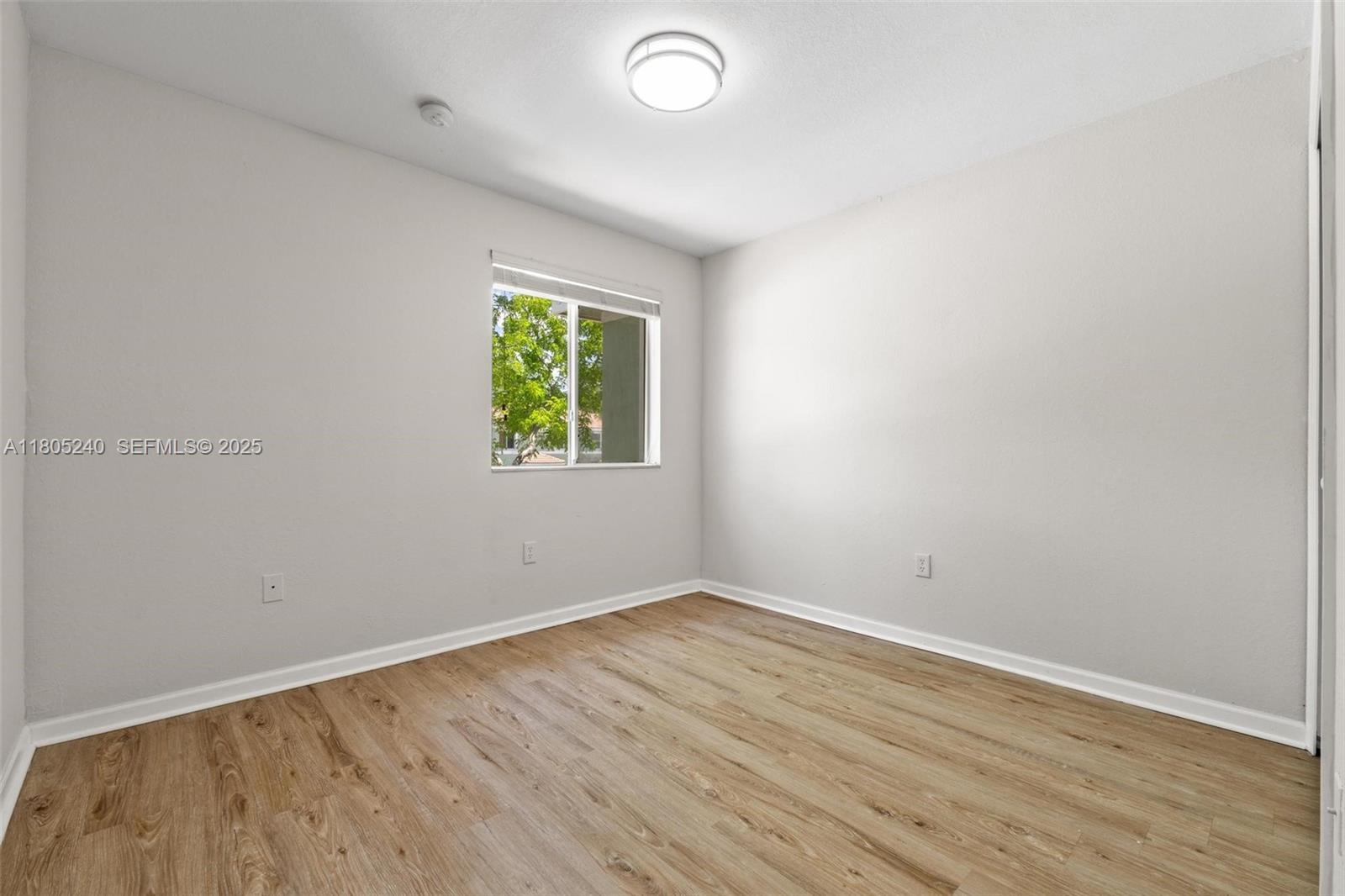 1458 SE 24th Court