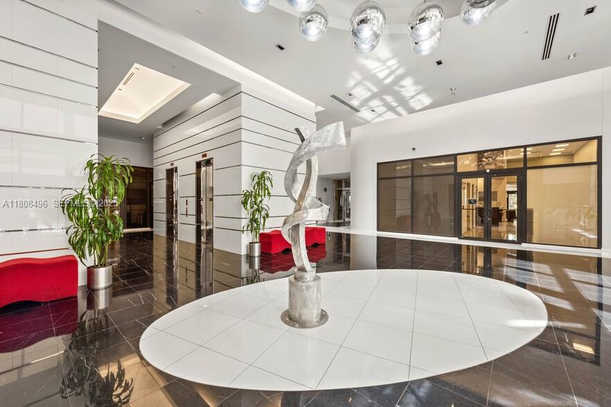 2020 Ponce De Leon Boulevard