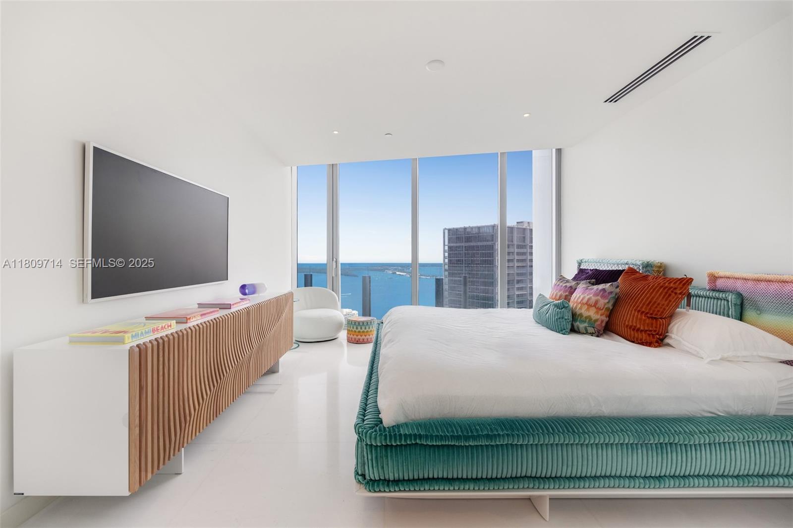 300 Biscayne Blvd Way