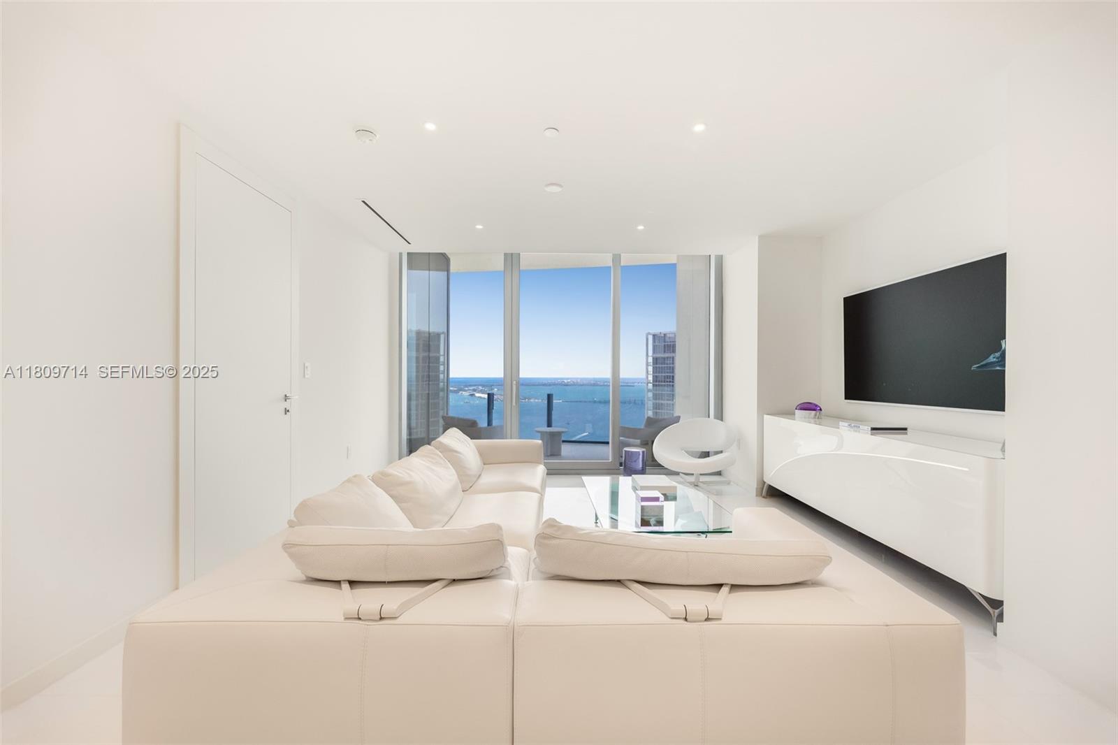 300 Biscayne Blvd Way