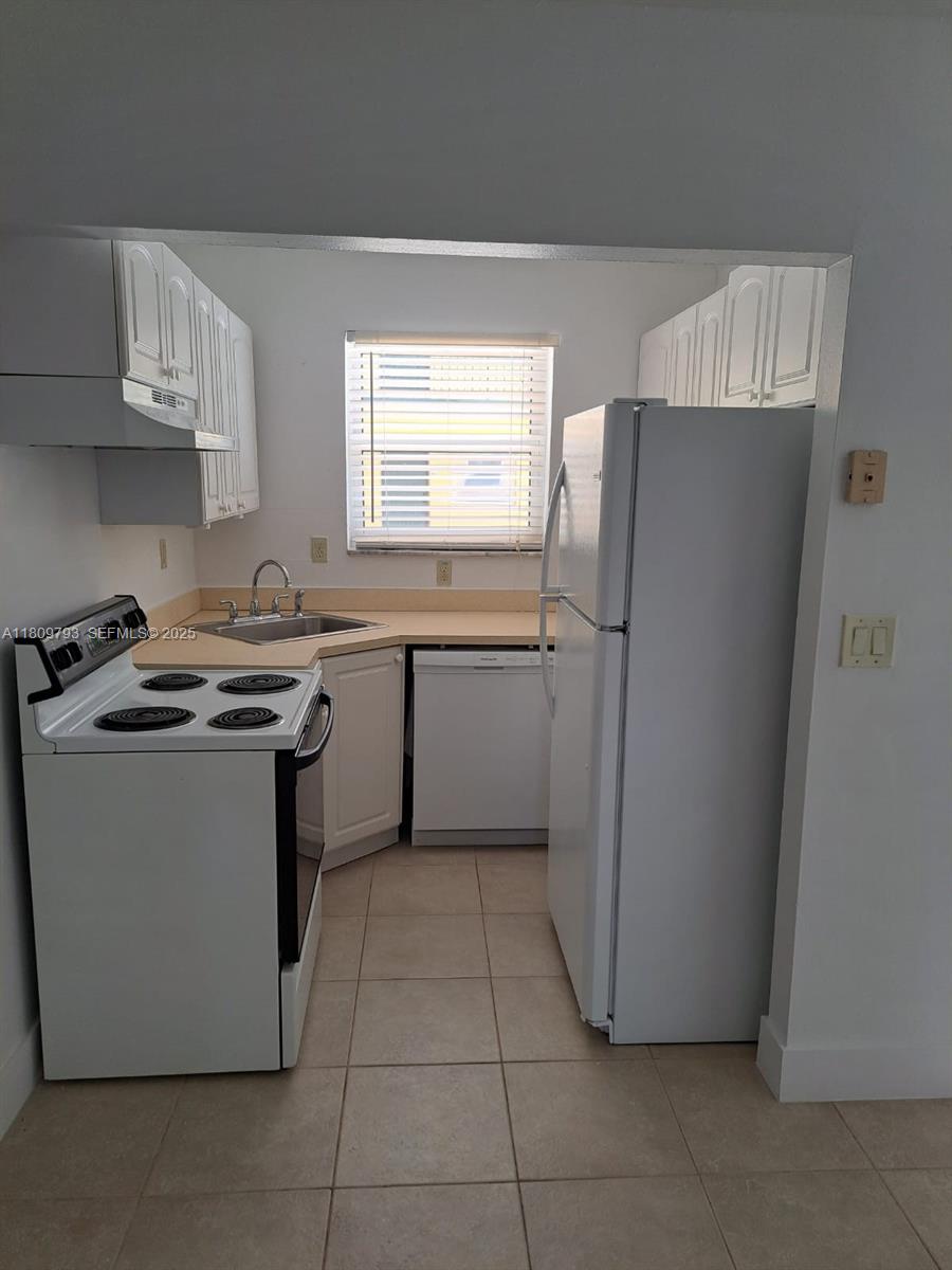 1975 NE 135th Street