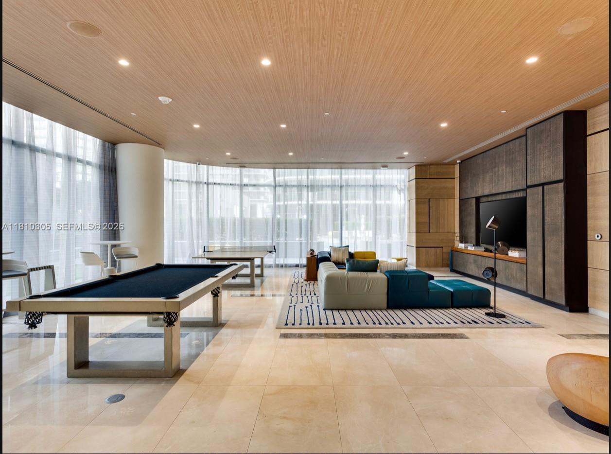 45 SW 9th Street