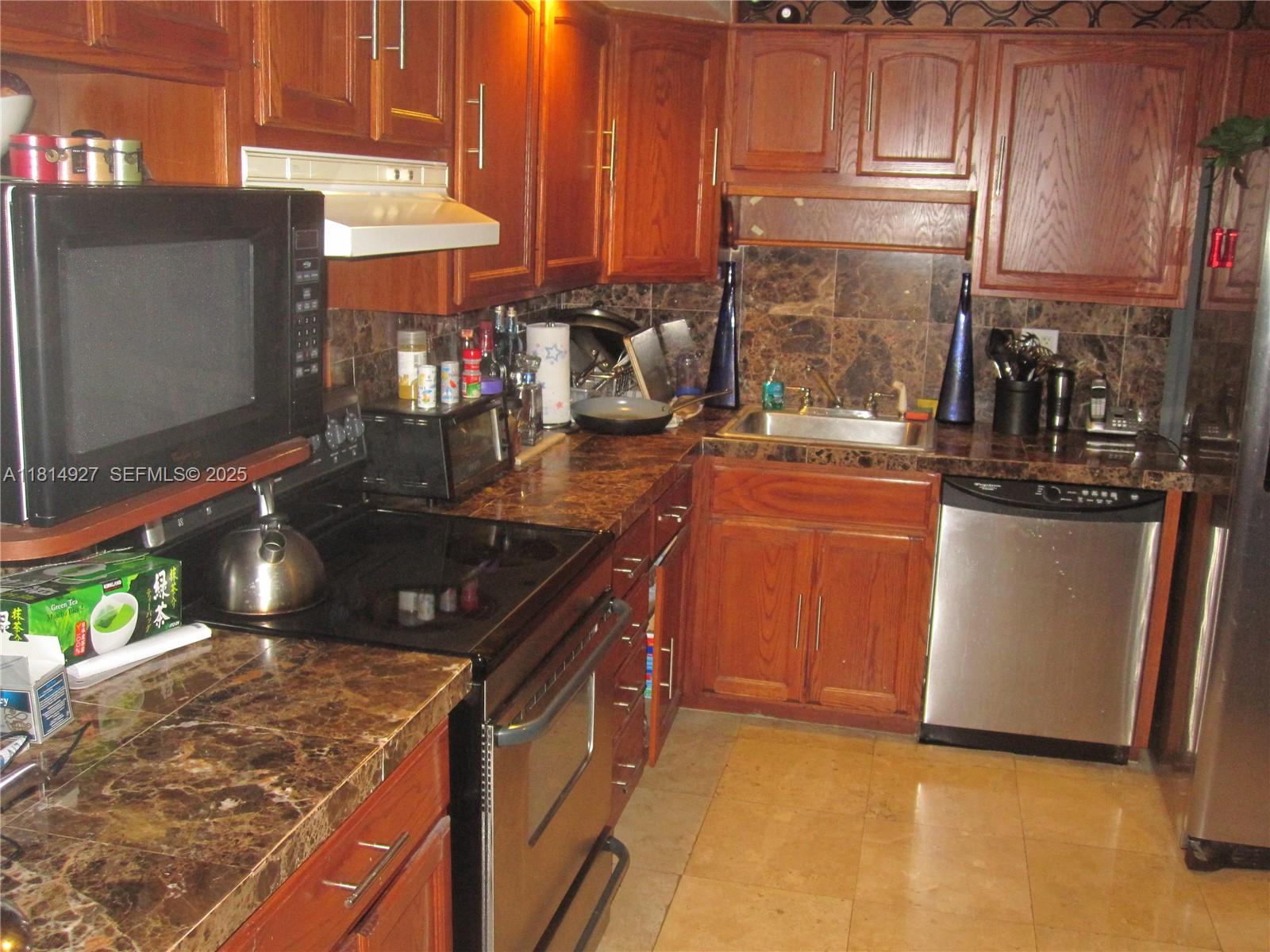 600 NE 36th Street