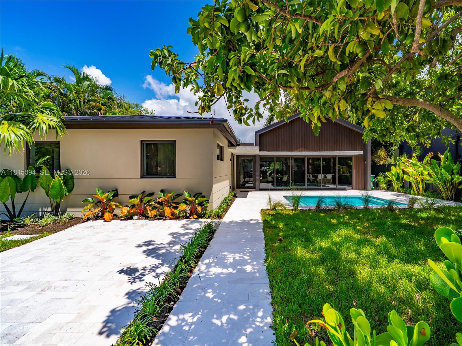 2777 Calusa Street